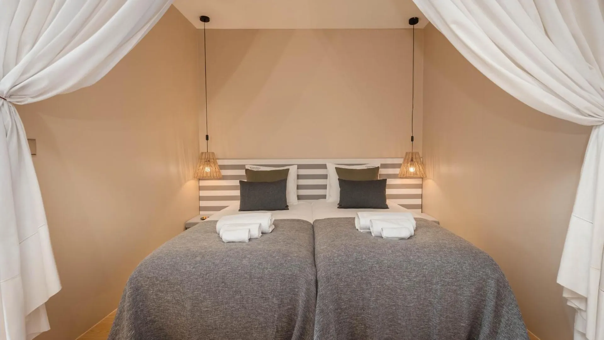 Chalet Confluentia H&A - XIII Century Loft House Villa Coimbra